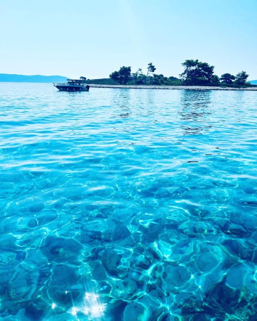 From Split: Blue Lagoon & 2 Islands half-day Private - What the skipper adds to the day