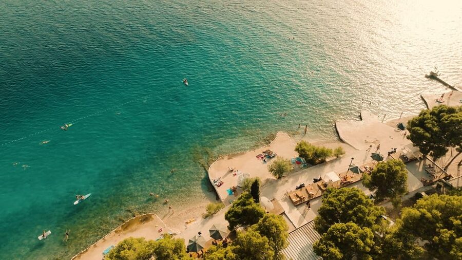 From Split: Brač Island Beach Bar and Pool Party - Timing the afternoon and the return to Split