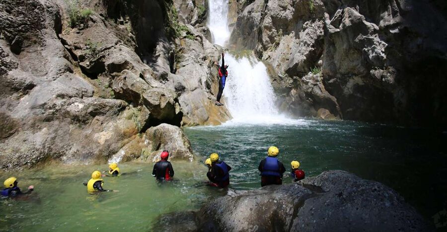 From Split: Canyoning on the Cetina River - Guides who make hard sections manageable