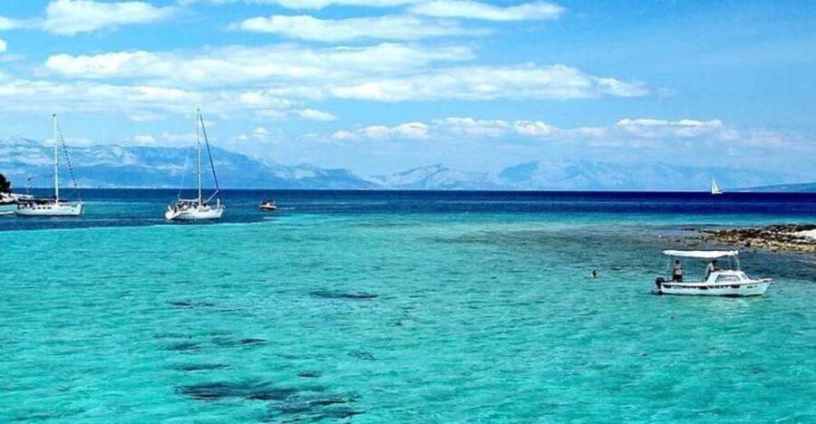 From Split: Islands & Blue Lagoon Cruise with Lunch & Drinks - Key points before you book
