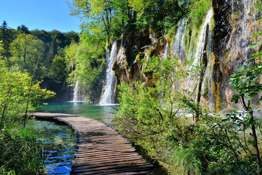 From Split: Plitvice Lakes Fully-Guided Day Tour - The Great Waterfall and the best photo stops