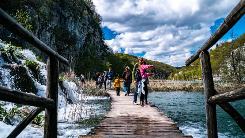 From Split: Plitvice Lakes Guided tour - Upper Lakes, lower lakes, and the best views