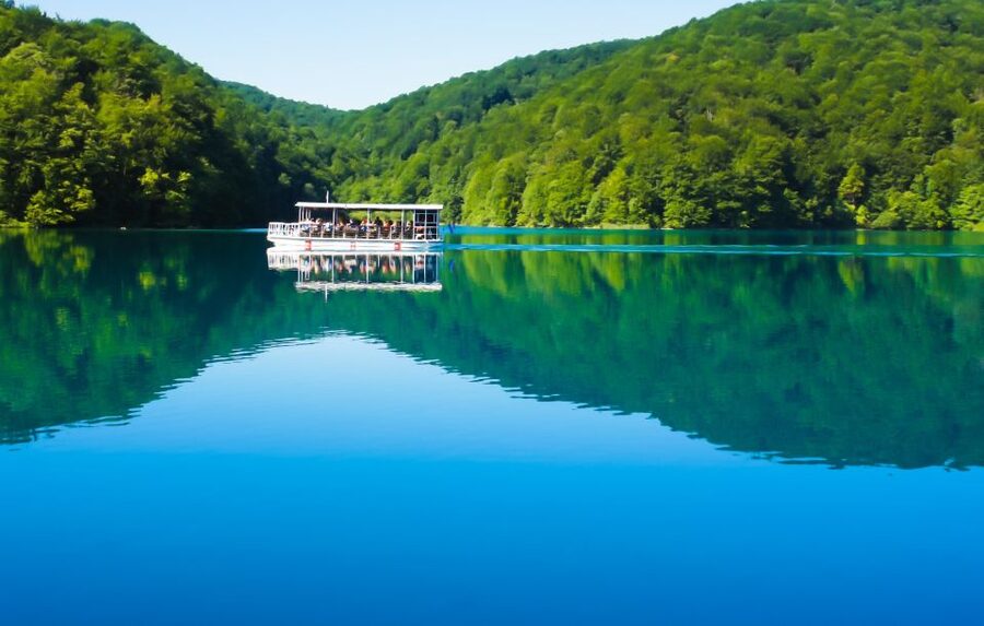 From Split: Plitvice Lakes Guided Tour with Entry Tickets - The panoramic boat ride changes the pace