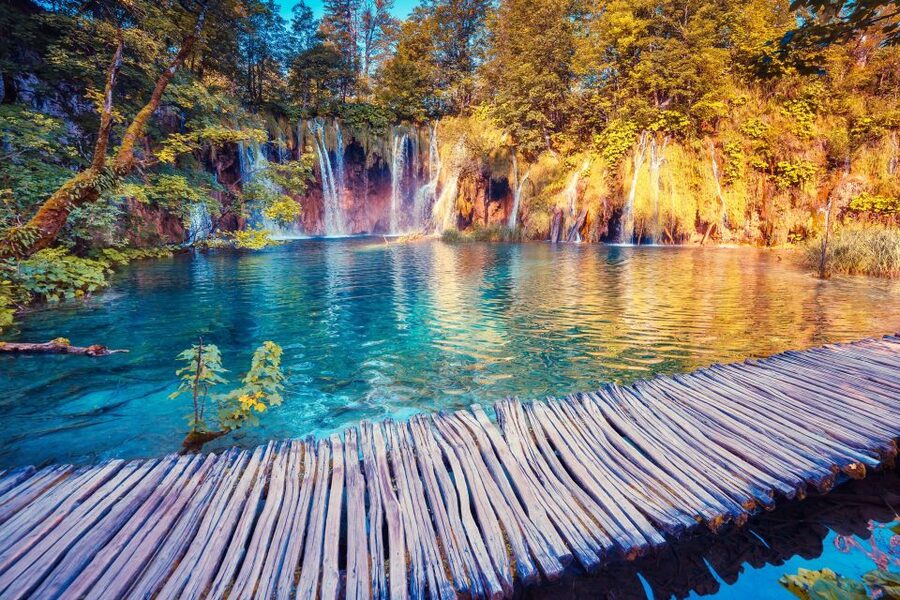From Split: Plitvice Lakes Guided Tour with Entry Tickets - Guides can shape the whole day