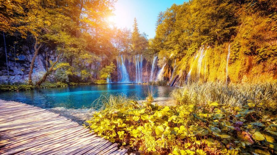From Split: Plitvice Lakes Guided Tour with Entry Tickets - The schedule is organized, but not leisurely