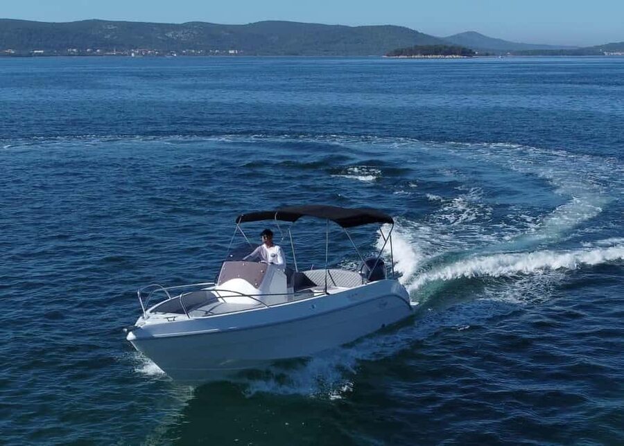 From Split: Private Blue Lagoon and 3 Islands Tour - Who will enjoy this Split boat trip