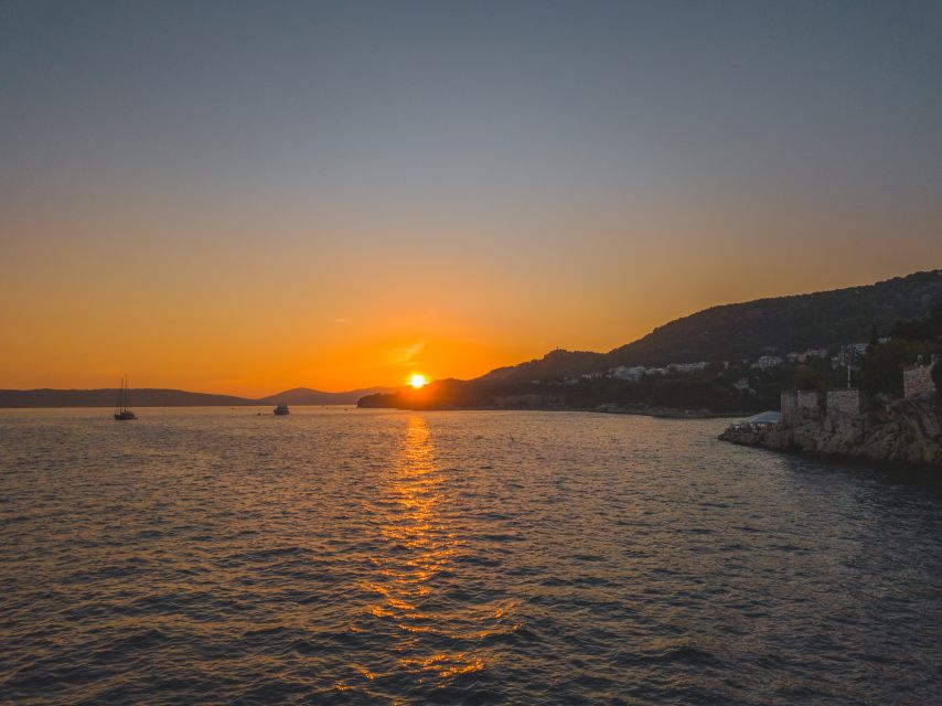 From Split: Private Sunset Boat Tour - Meeting details and booking flexibility