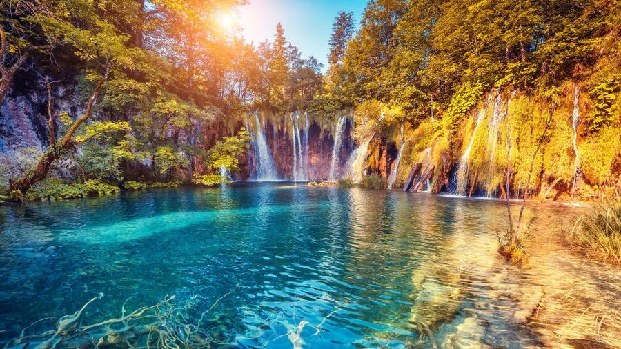 From Split: Transfer to Zagreb with Stop at Plitvice Lakes - Plitvice Lakes, 16 lakes linked by waterfalls
