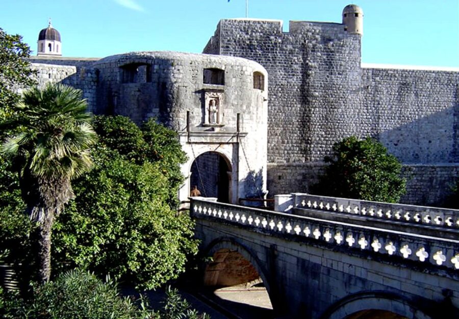 From Split/Trogir: Dubrovnik Guided Tour with a Stop in Ston - The return journey and Deak Wines