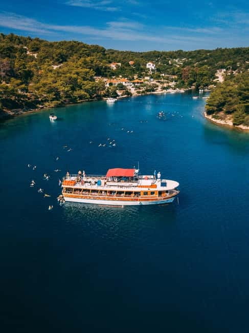 From Trogir: Blue Lagoon & Šolta Cruise with Lunch & Drinks - A full day from Trogir to two very different stops