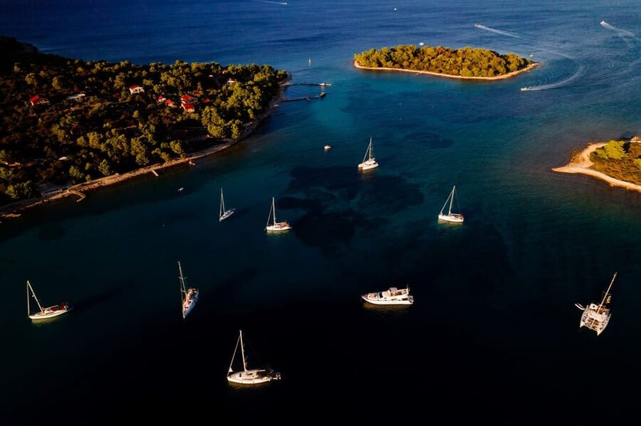 From Trogir Day sailing (private tour) - Who should book this private sailing trip