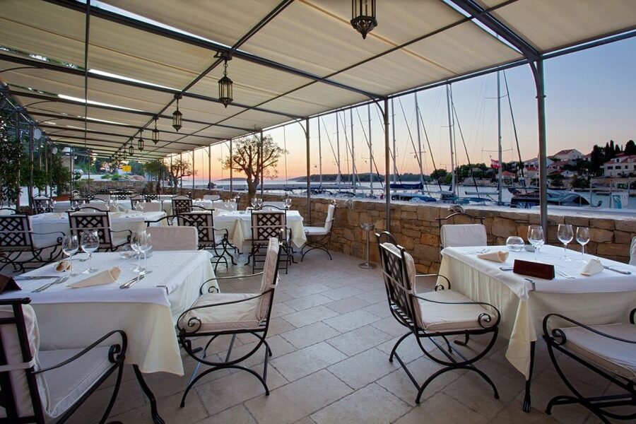 From Trogir: Sunset Private Tour - Who should book this sunset cruise?