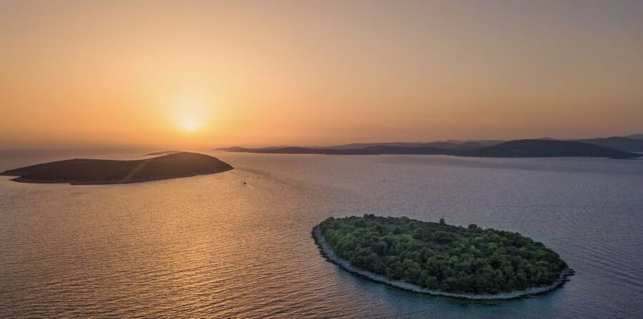 From Trogir: Sunset Private Tour - Sunset from the Croatian Sea