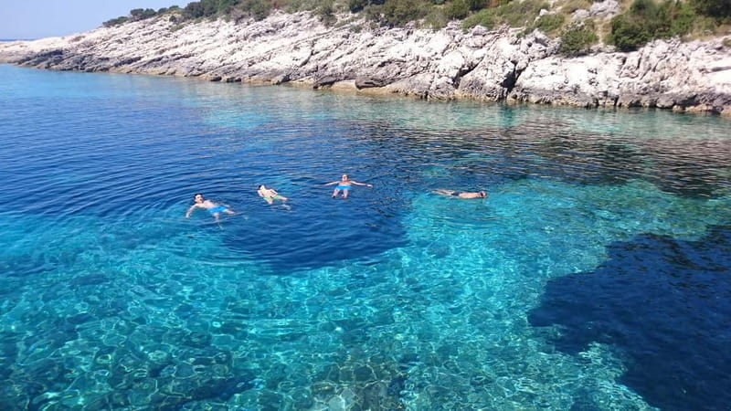 From Zadar: Full-Day kayak adventure in Dugi Otok - Sea caves and a swim in clear water