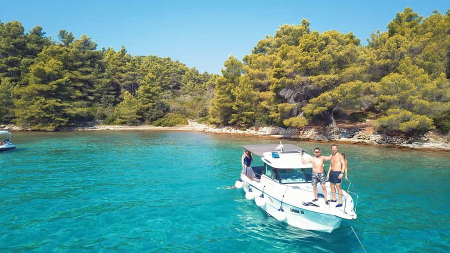 From Zadar: Half-day Boat Tour to the islands - A friendly skipper makes a difference
