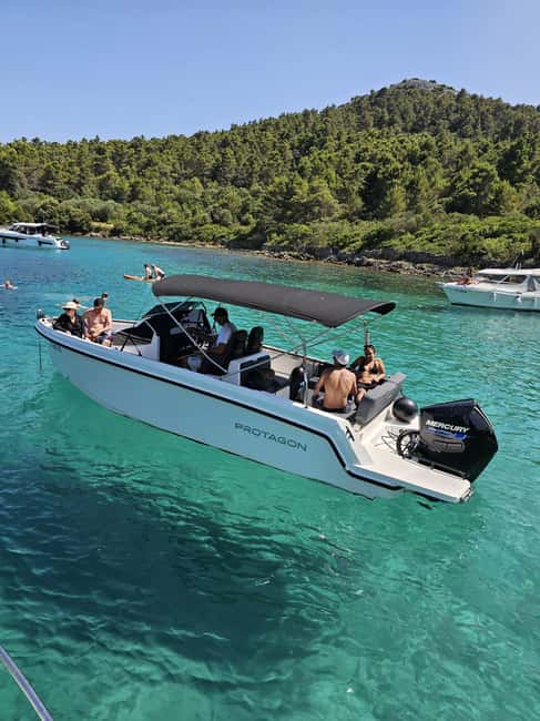 From Zadar: Half-day Boat Tour to the islands - The ride toward Ugljan and Galavec