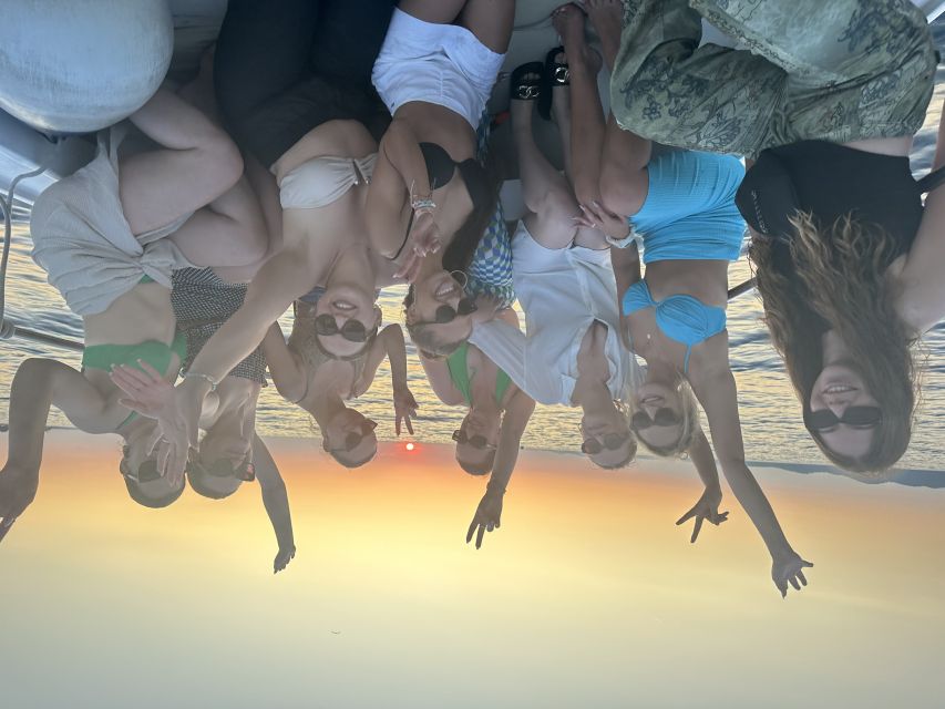 From Zadar: Island-Hopping Speedboat Tour with Drinks - The middle stop changes with the sea