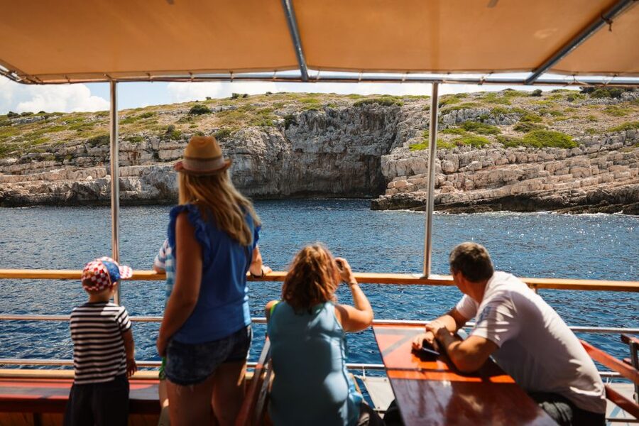 From Zadar: Kornati National Park and Telascica Boat Trip - Lunch onboard and what to expect from the food