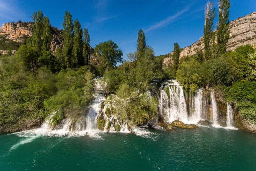 From Zadar: Krka Waterfalls Tour with Panoramic Boat Ride - What the guide does, and what the guide does not do