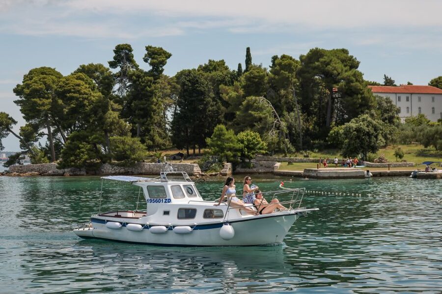 From Zadar: Private Boat Tour to Croatian Islands - Swimming, snorkeling, and time on the boat