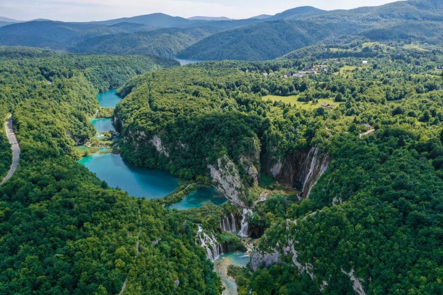 From Zadar: Round-Trip Transfer to Plitvice Lakes - How to use your free time well