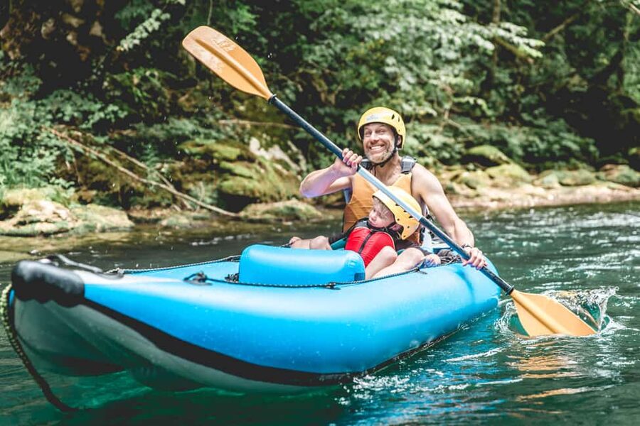 From Zagreb: Mrežnica kayaking & Rastoke village - day trip - Four hours on the clear Mrežnica River