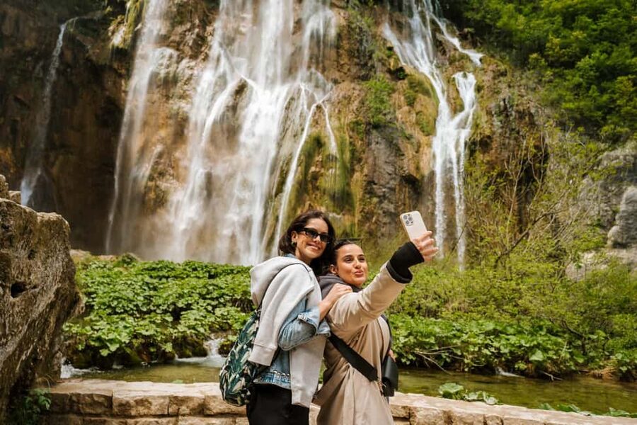 From Zagreb: Plitvice Lakes National Park Tour with Tickets - Veliki Slap and the most dramatic views