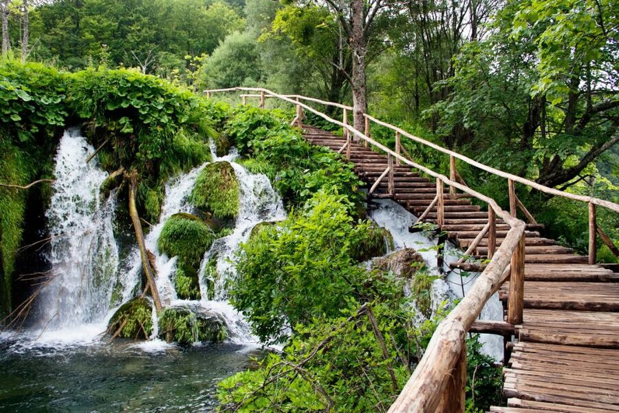 From Zagreb: Plitvice Lakes & Rastoke Private Tour - Why Plitvice Lakes deserves a full day from Zagreb