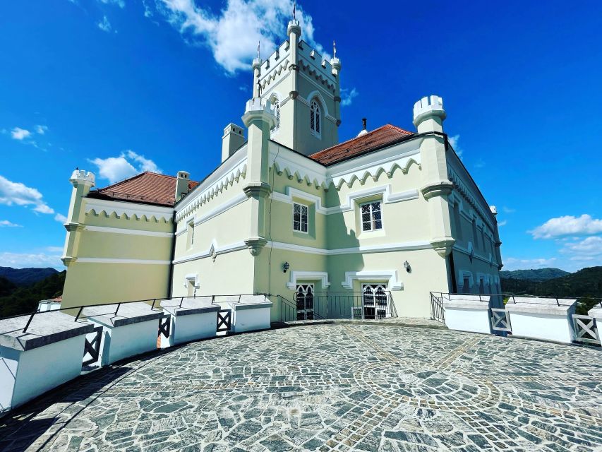 From Zagreb: Varazdin Baroque Town & Trakoscan Castle - Walking through Varazdin’s baroque center