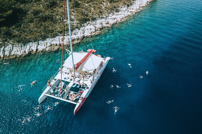 Full-Day Catamaran Cruise to Hvar & Pakleni Islands with Food and free Drinks - The ride back turns into the main event