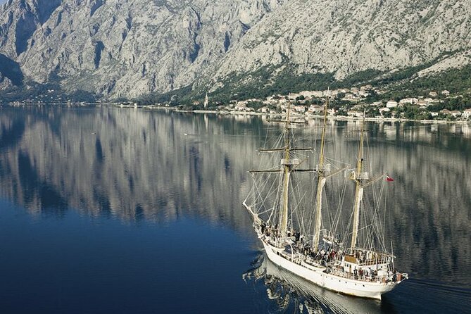 Full-Day Montenegro Private Tour from Dubrovnik - Kotor Old Town: give the medieval center your best hours