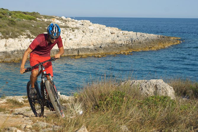 FUN E-BIKE RIDE at CAPE KAMENENJAK - Who will enjoy this ride most