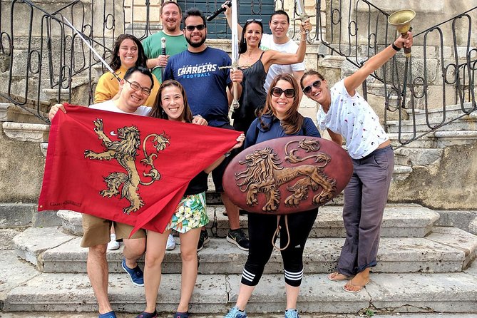 Game of Thrones Extended Tour with Swords and Props - From Amerling Fontana to the Red Keep
