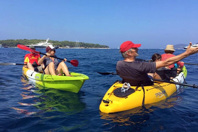 Guided kayaking tour to Pakleni islands - Who should book this Hvar kayak tour?