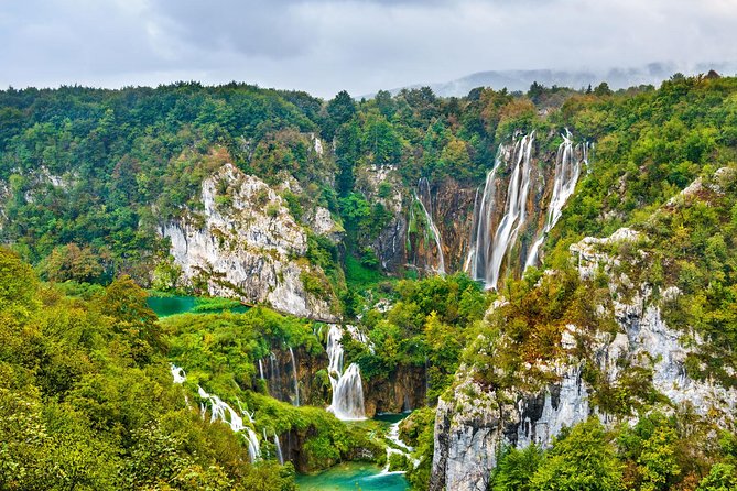 Guided transfer from Split to Zagreb with Plitvice Lakes stop - What happens to your luggage