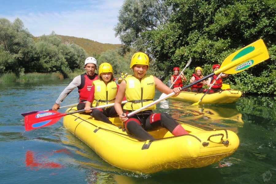 Half-Day Cetina River Rafting - Paddling through 11 kilometers of canyon