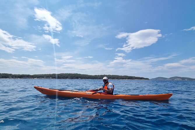 Half-day kayak tour from Hvar town - What makes the Pakleni route special