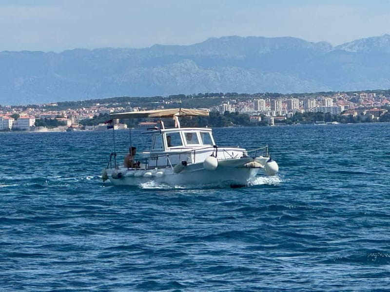 Half-day speedboat trip from Zadar with drinks - Preko: coffee, a walk, and time in the water