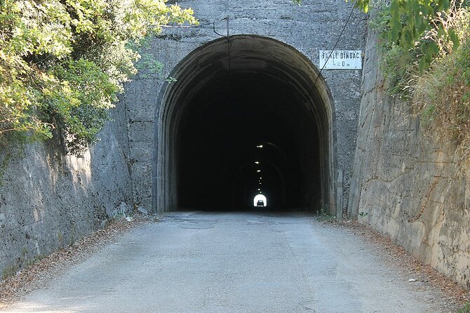 Half Day Tour - Deep and Dark Red Wine of Pelješac - Who will enjoy this Pelješac outing most