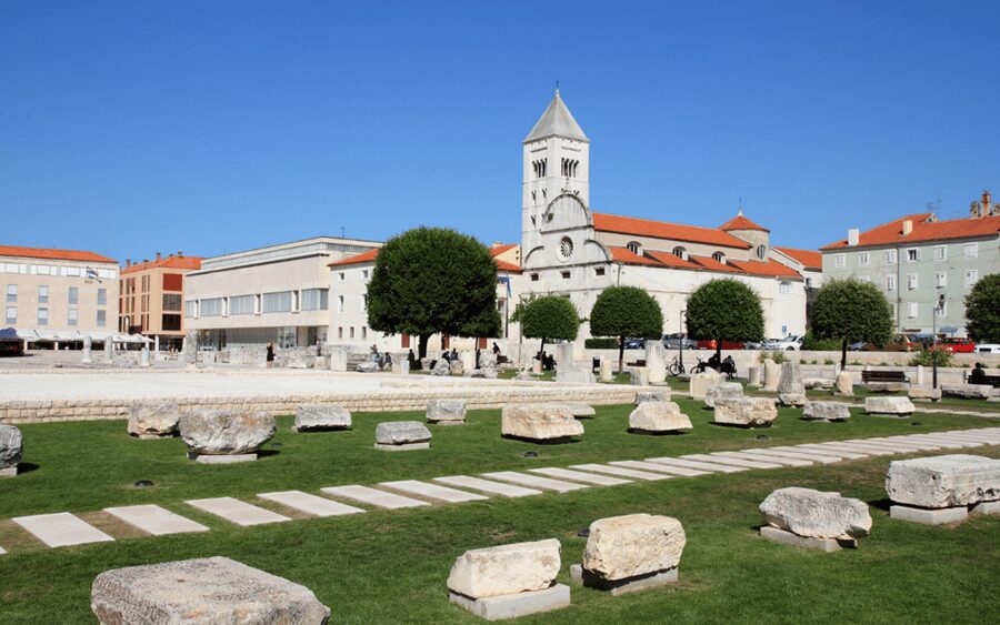 History Walking Group Tour in Old Center of Zadar - Key points to know before you book