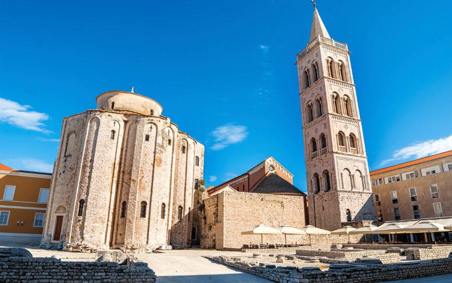 History Walking Group Tour in Old Center of Zadar - Kalelarga, People’s Square, and everyday city life