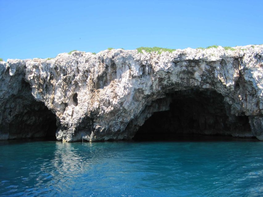 Hvar: Blue and Green Caves Boat Tour with Stiniva Beach - Key points at a glance