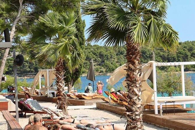 Hvar, Brač & Pakleni islands cruise with lunch & drinks from Split & Trogir - A large boat with a friendly crew
