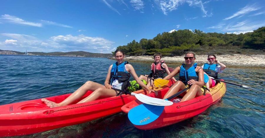 Hvar: Pakleni Islands Self-Guided Kayaking Tour - Key points at a glance