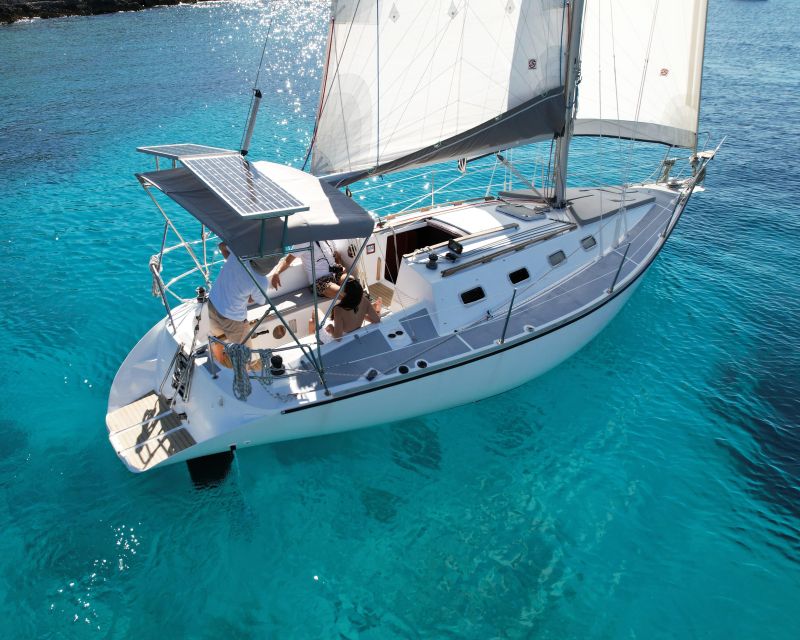 Hvar: Private Sailing Boat Trip with Swimming and Snorkeling - Practical details that make the day smoother