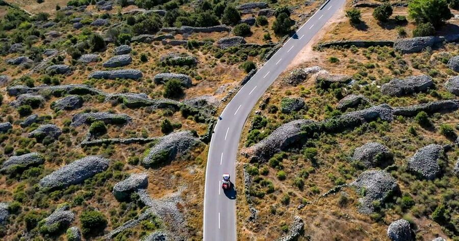 Hvar: Tuk Tuk island tour - Malo Grablje, an abandoned village with a different mood