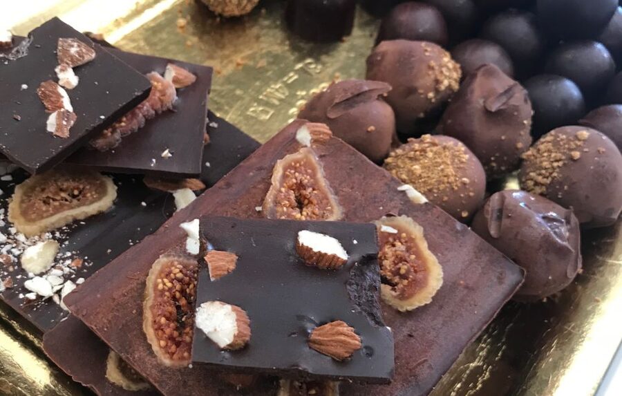 Hvar: Wine & Chocolate Tasting - Chocolate in Hvar Town: herbs, fruit, and pralines