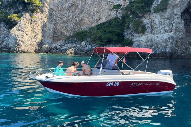 Islands & Caves Private Tour with pickup, drinks & fuel included - Why this private boat day works so well