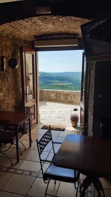 Istria: Guided Tour of Inner Istria with Food Tasting - What the guide adds to the route
