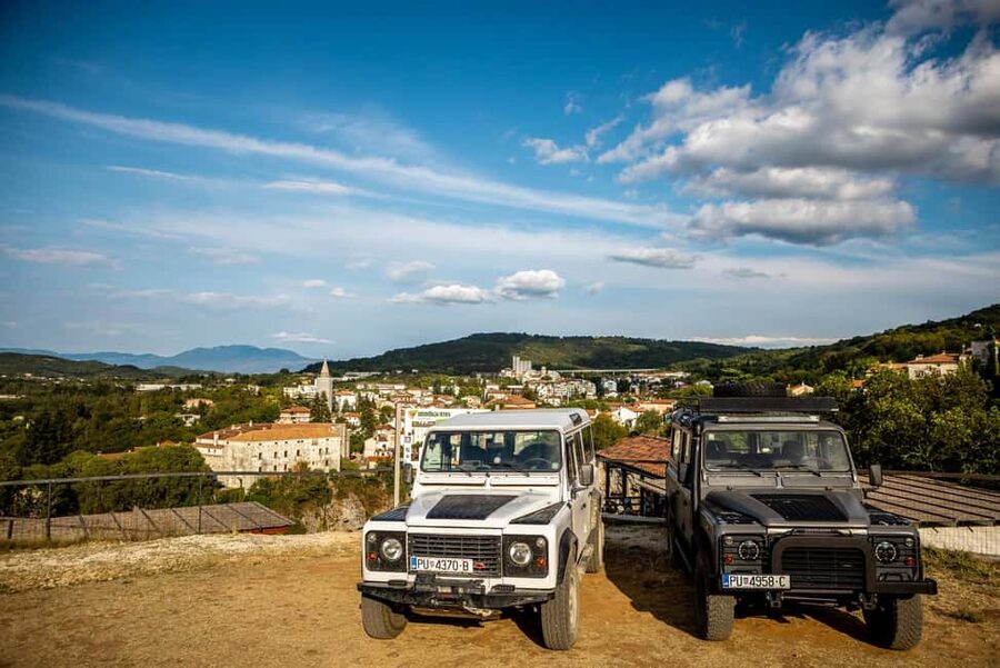 Istria: Land Rover Off-Road Adventure with Tastings - Hum, the museum stop